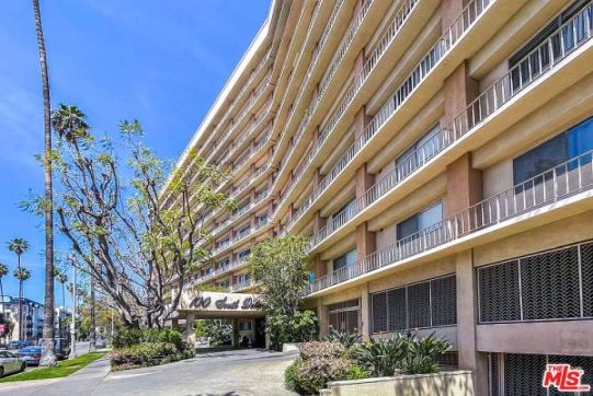 100 S Doheny Dr #604