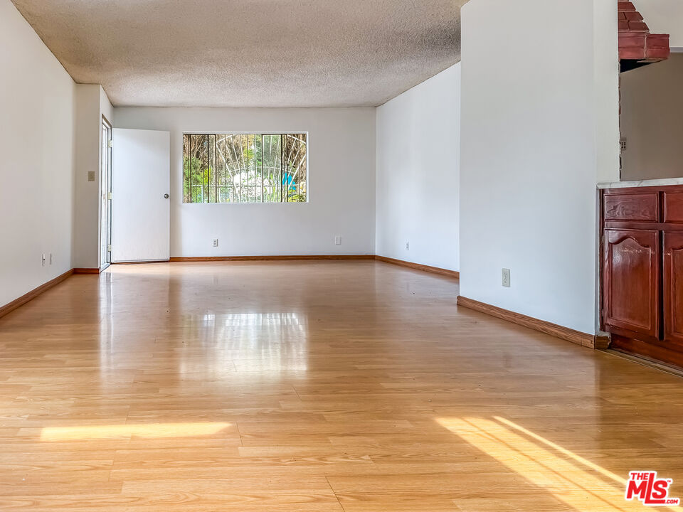 2660 Newell St, photo 7