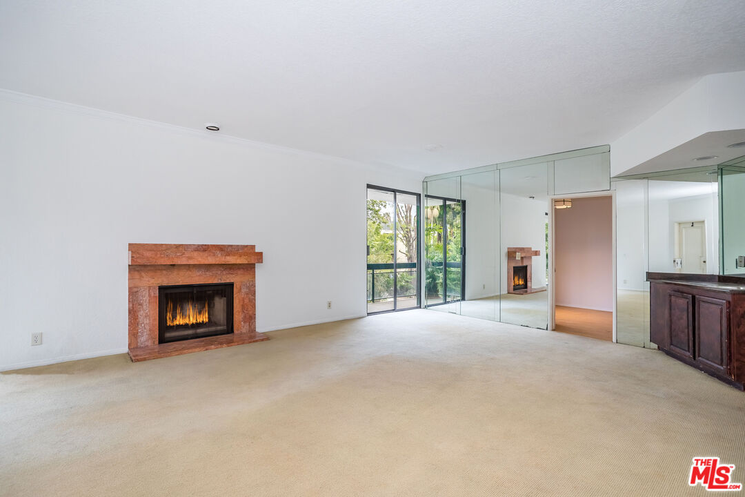 723 Westmount Dr #201, photo 6